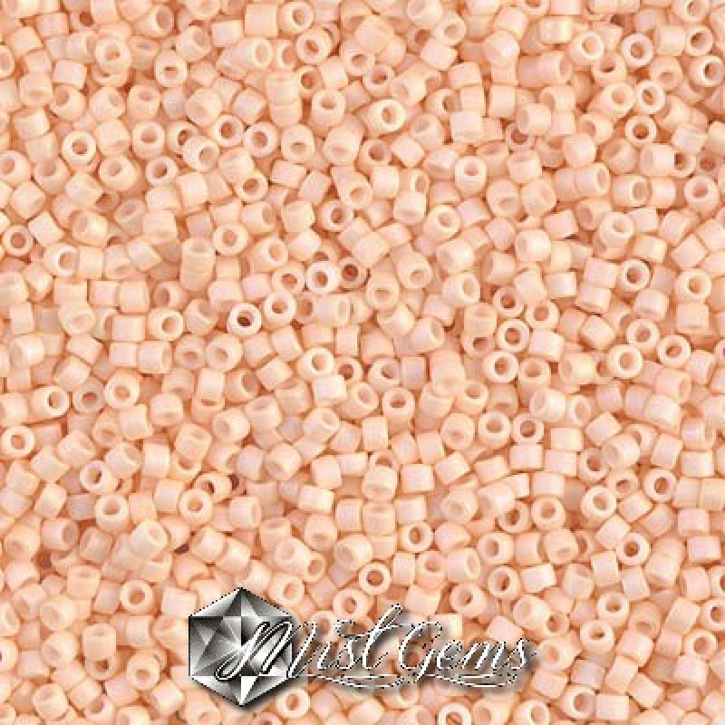 Delica 11/0 DB 1522 Opaque Matte AB Light Peach