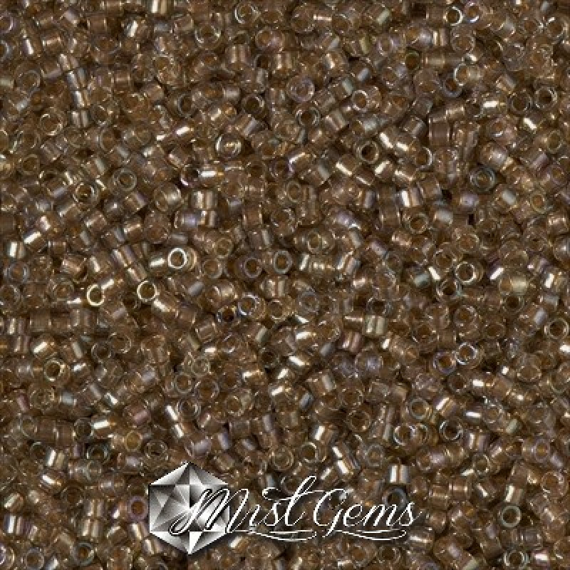 Delica 11/0 DB 2396 Fancy Lined Champagne