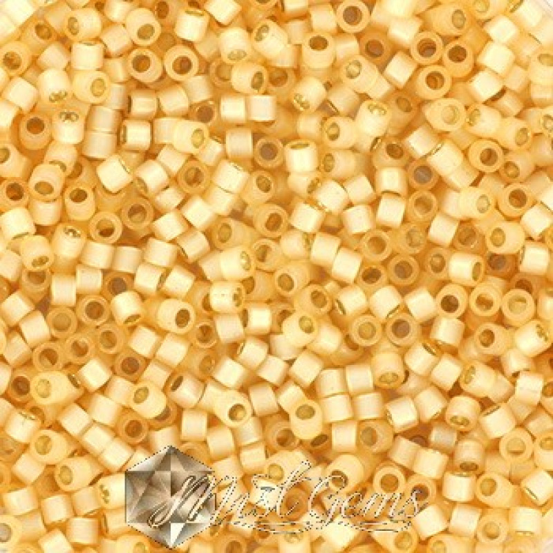 Delica 11/0 DB 0621  Silver Lined Light Apricot Alabaster Dyed